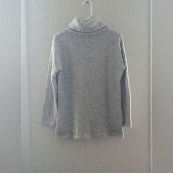 SPLENDID WOMEN'S SWEATER - Picture 2 of 5